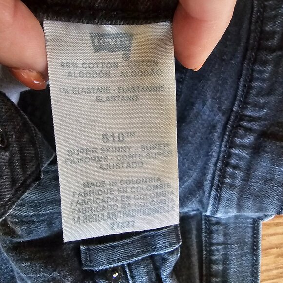 Levi's 510 Skinny Jeans – Black, Size 27, Sleek & Modern Fit - Picture 2 of 3